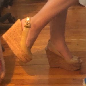 steve madden wedge heels 👠